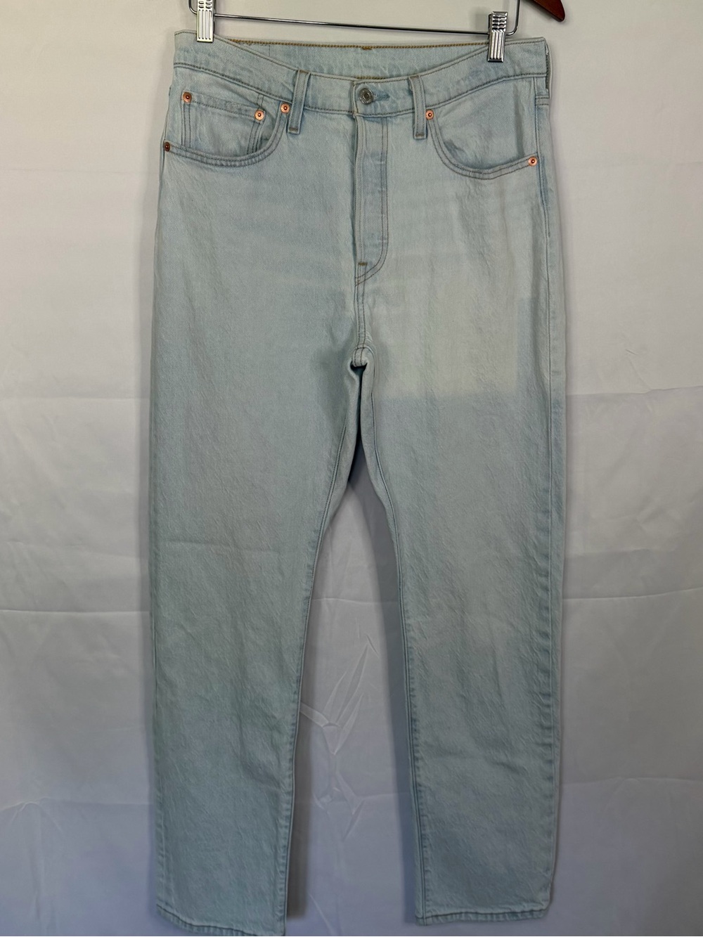 Levi's 501 Original Fit Men's Blue Jeans Size 31x32 Light Wash Button Fly